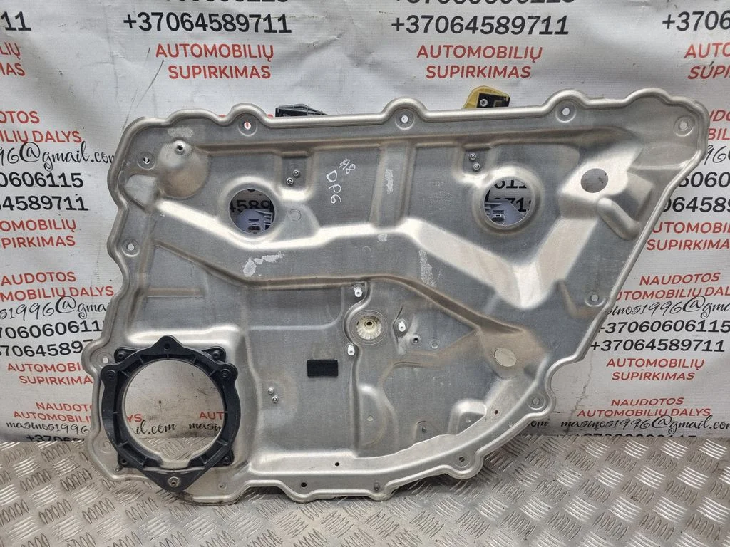 Aizmugurējā el. loga pacēlāja mehānisms bez motoriņa 4E0839850A