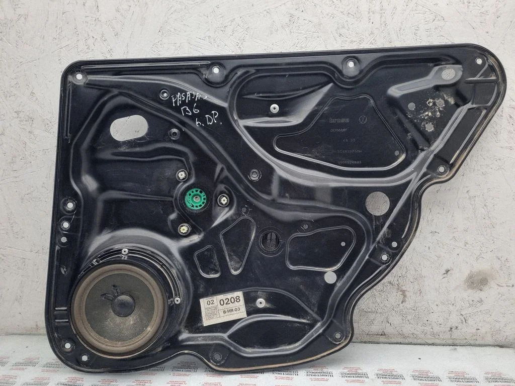 Rear window lifting mechanism without motor 3C4839756H