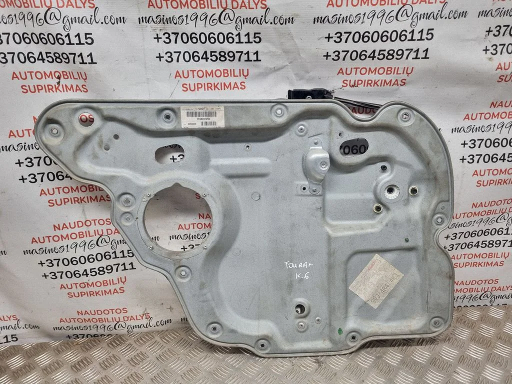 Rear window lifting mechanism without motor – Volkswagen Touran I (2003-2010)