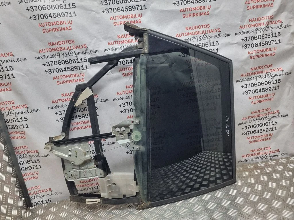 Rear window lifting mechanism without motor 8D0839393D