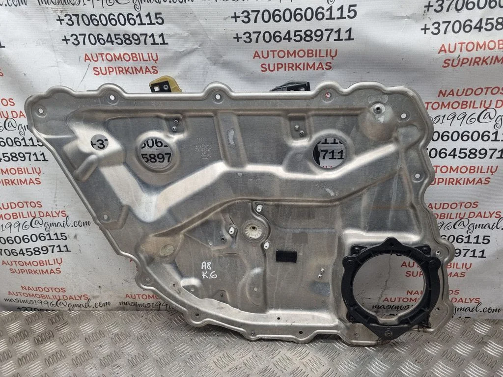 Aizmugurējā el. loga pacēlāja mehānisms bez motoriņa 4E0839849A