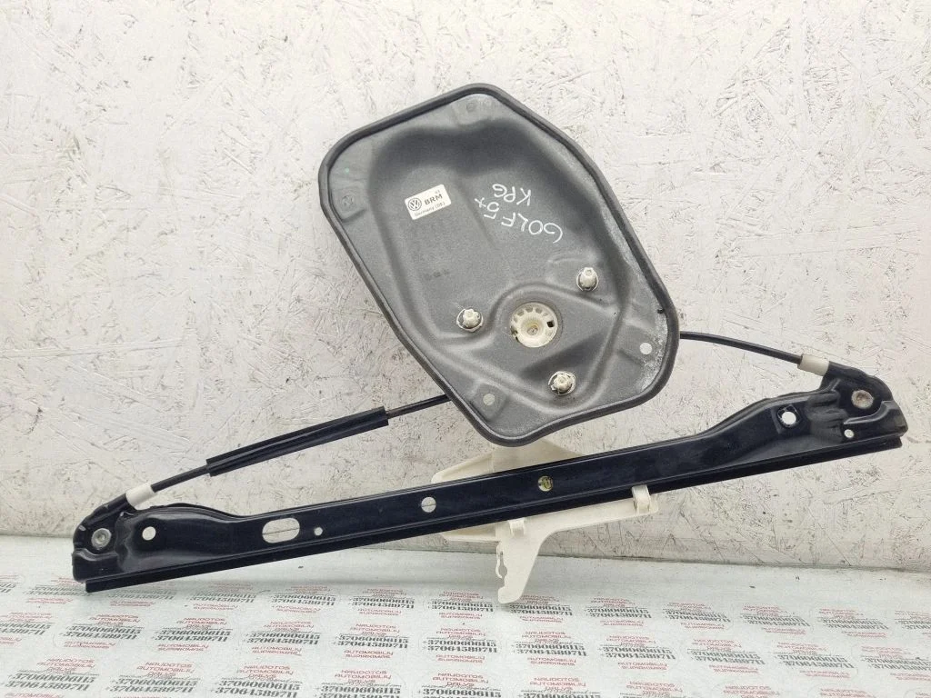 Rear window lifting mechanism without motor – Volkswagen Golf Plus (2005-2013)