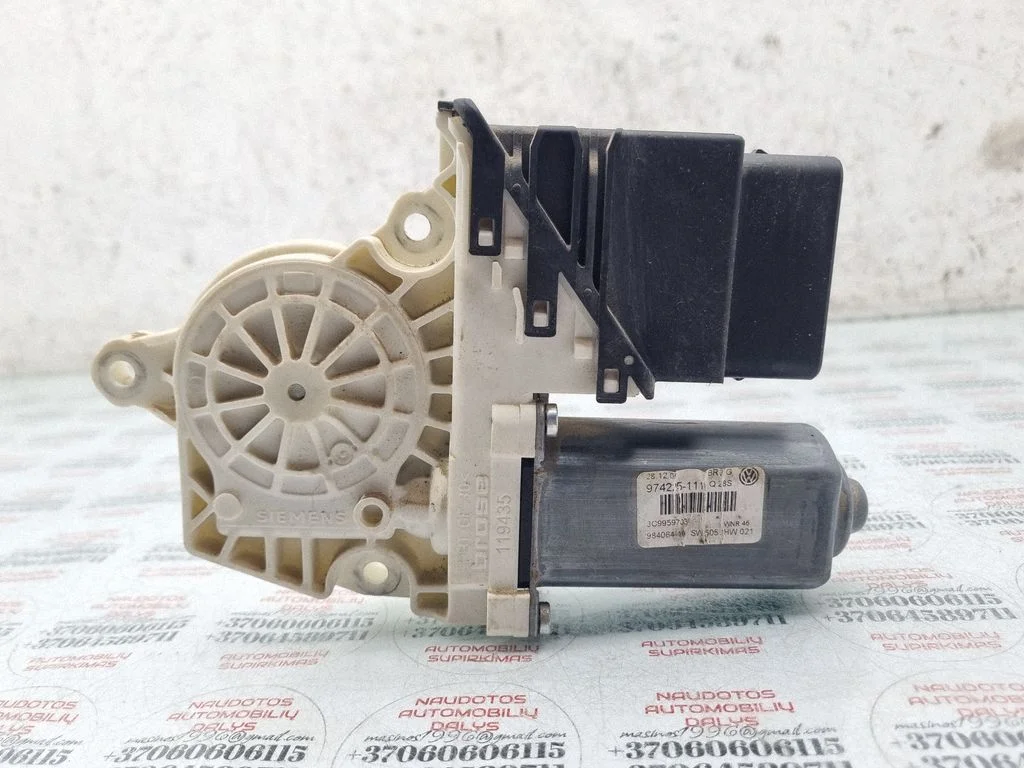 Rear door window regulator motor 0536006002
