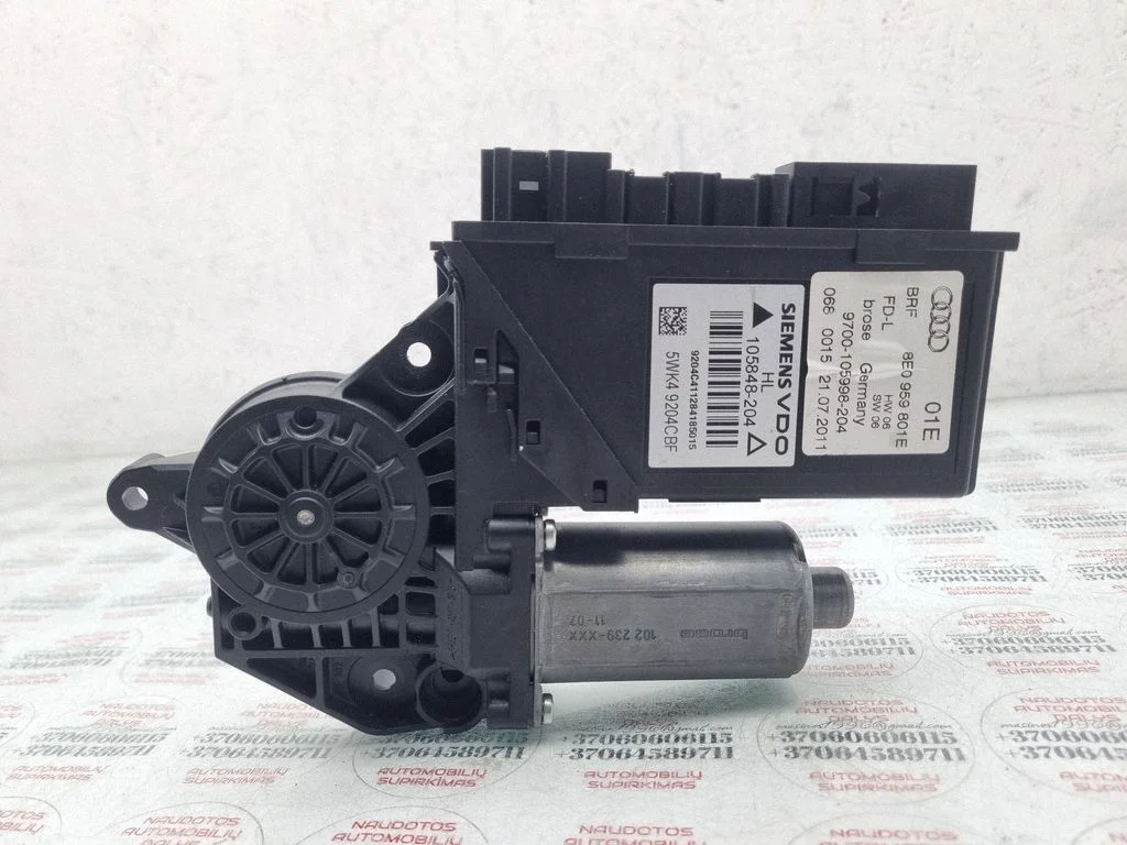 Rear door window regulator motor – Seat Exeo (3R) (2008-2013)