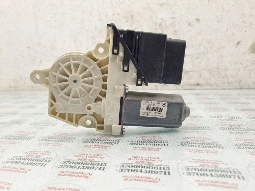 Rear door window regulator motor 3C9959703