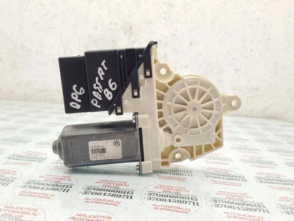 Rear door window regulator motor 1K0959704F