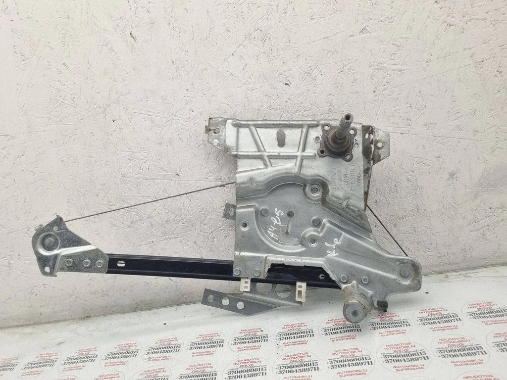 Rear door manual window regulator – Audi A4 S4 B5 8D (1999-2000)