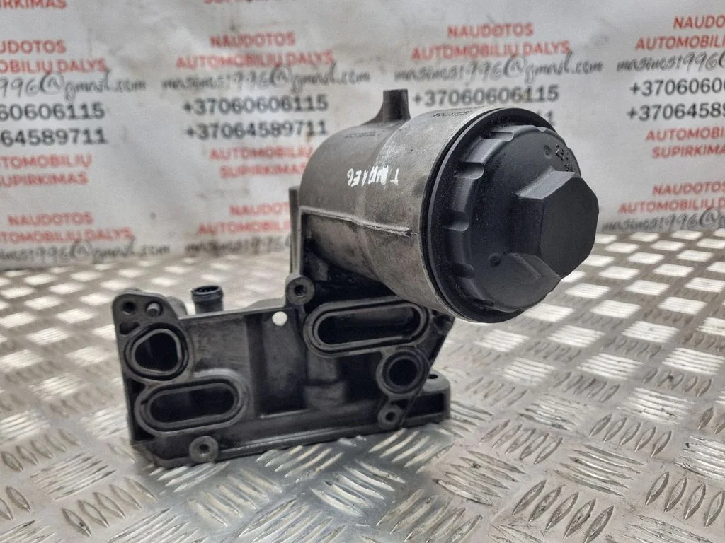 Oil filter mounting bracket – Volkswagen Touareg I (2002-2010)