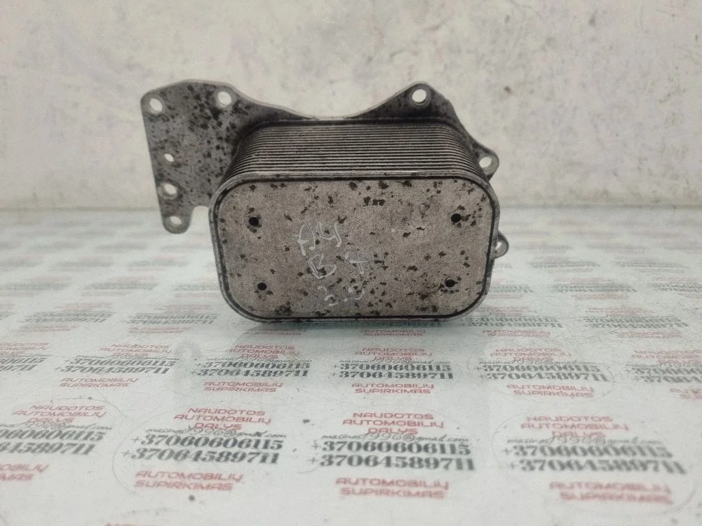 Oil filter mounting bracket 059117021J