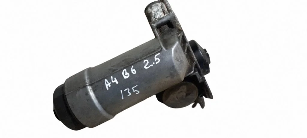 Oil filter mounting bracket 059115405F