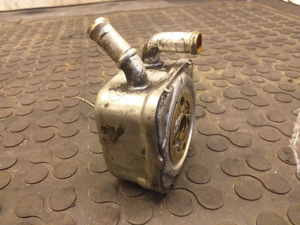 Oil filter mounting bracket 0930529
