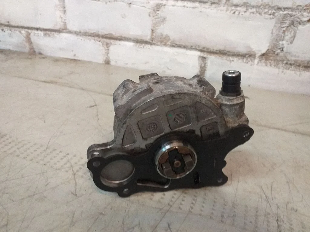Pompa próżniowa (vacuum) – Volkswagen Passat B6 (2005-2010)