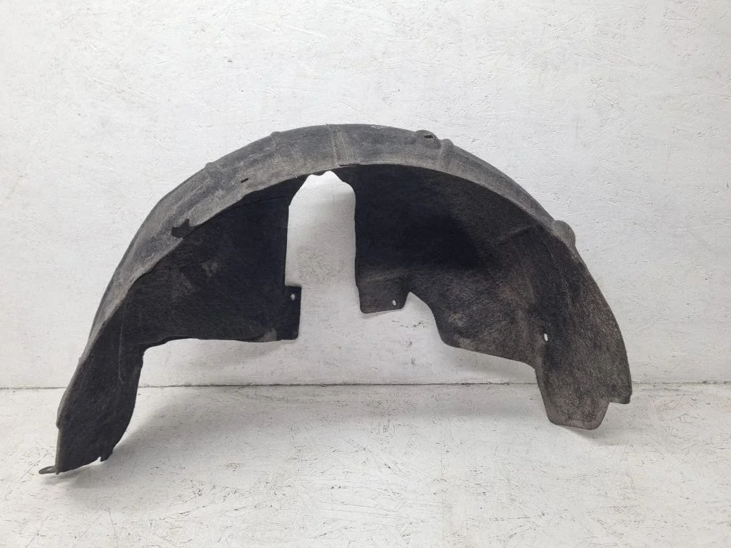 Rear arch fender liner splash guards – right