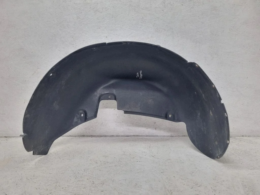 Aizmugurējais dubļusargs (arkas ieliktnis) – Volkswagen Touareg I (2002-2010)