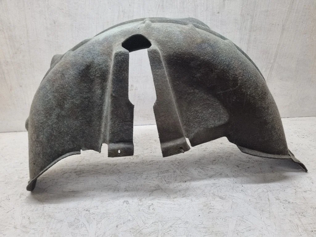 Tagumine poritiivakate 4F0810171D