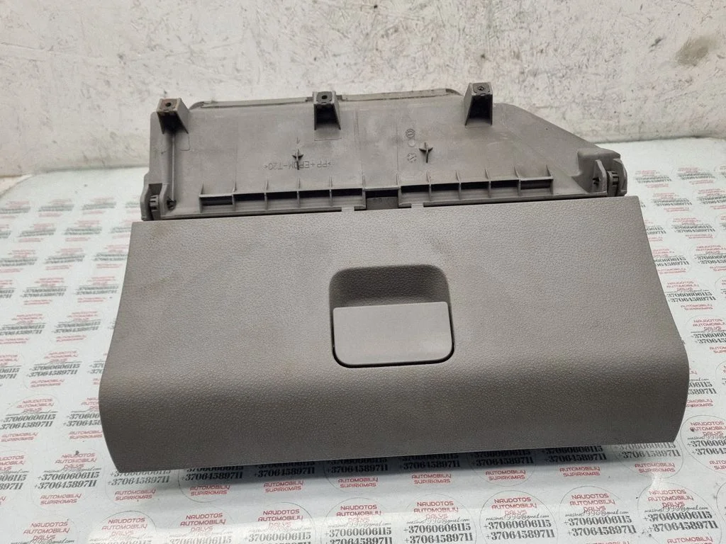 Glove box – Volkswagen Polo IV 9N3 (2005-2009)