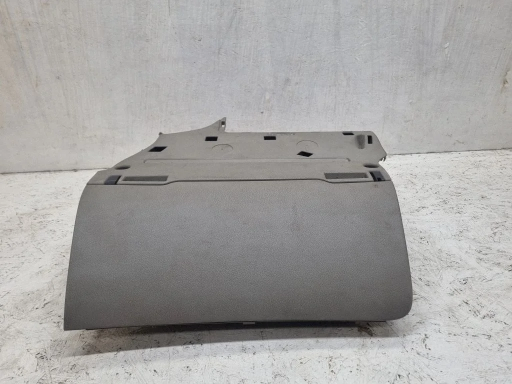 Glove box 4F1857035BB