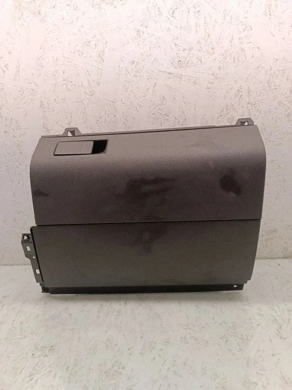 Glove box 1T1857097B