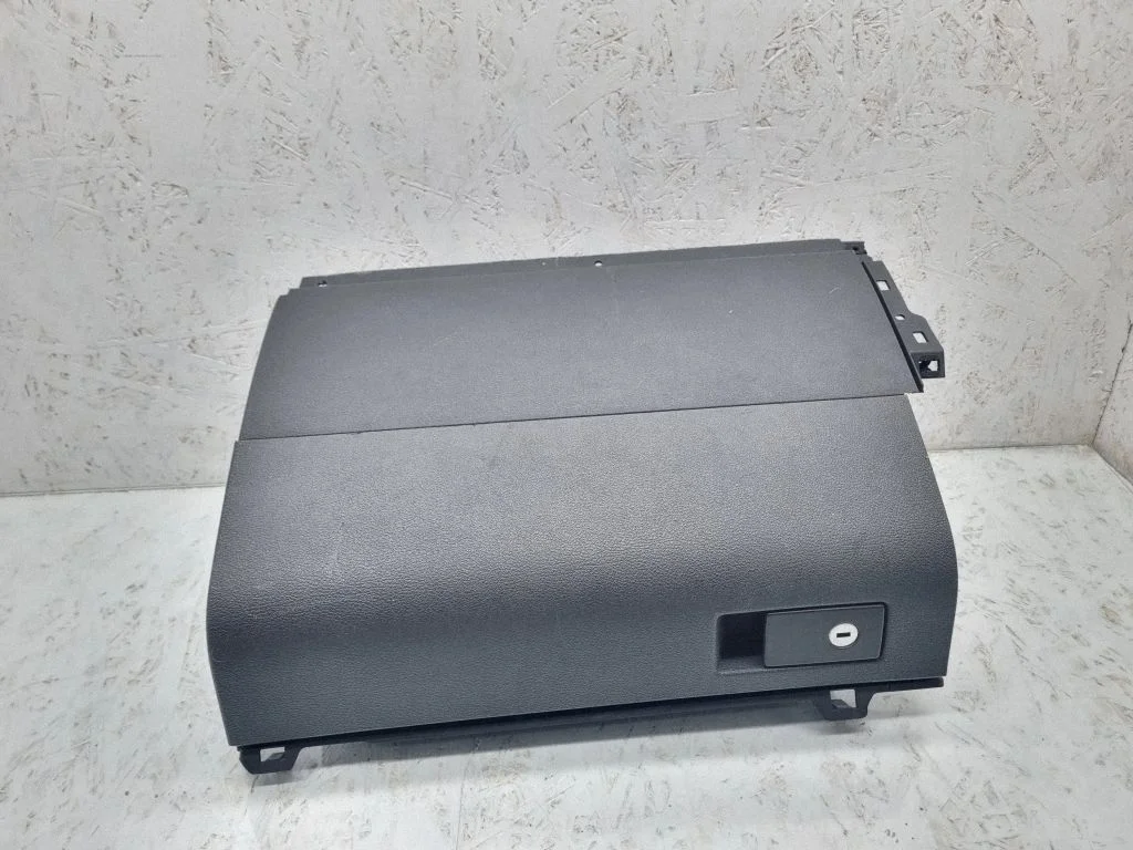 Glove box 1T1857097C