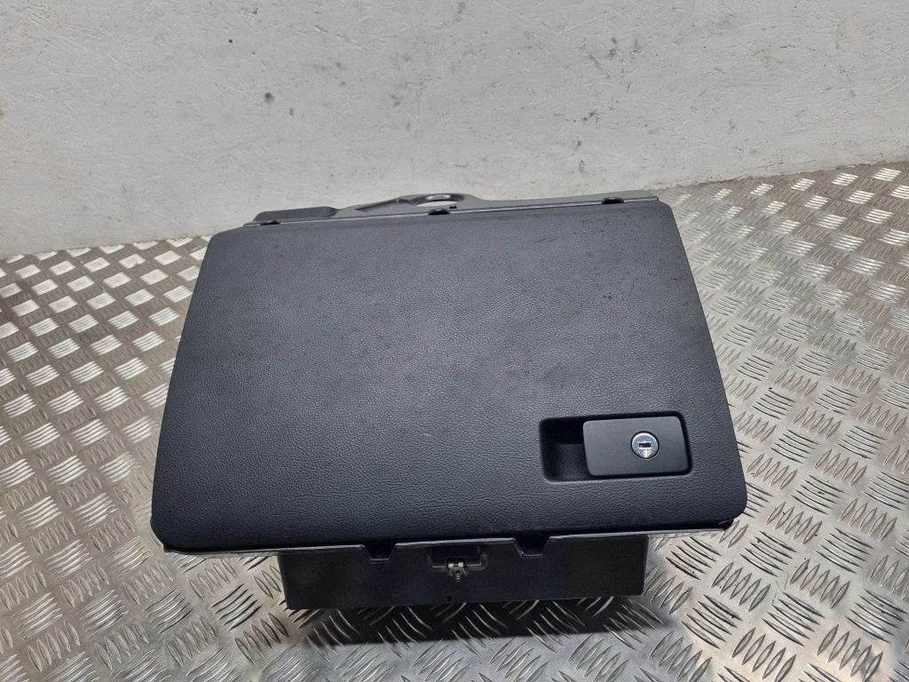 Glove box 3C1857097