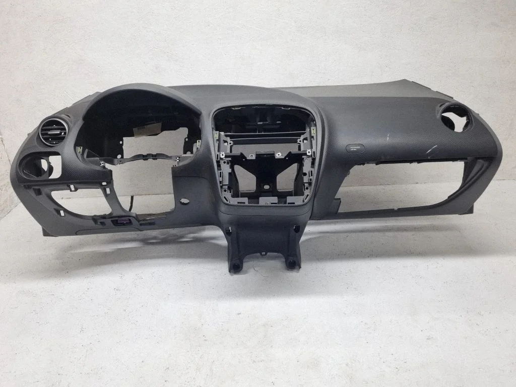 Panelis – Seat Toledo II (1M) (1998-2006)
