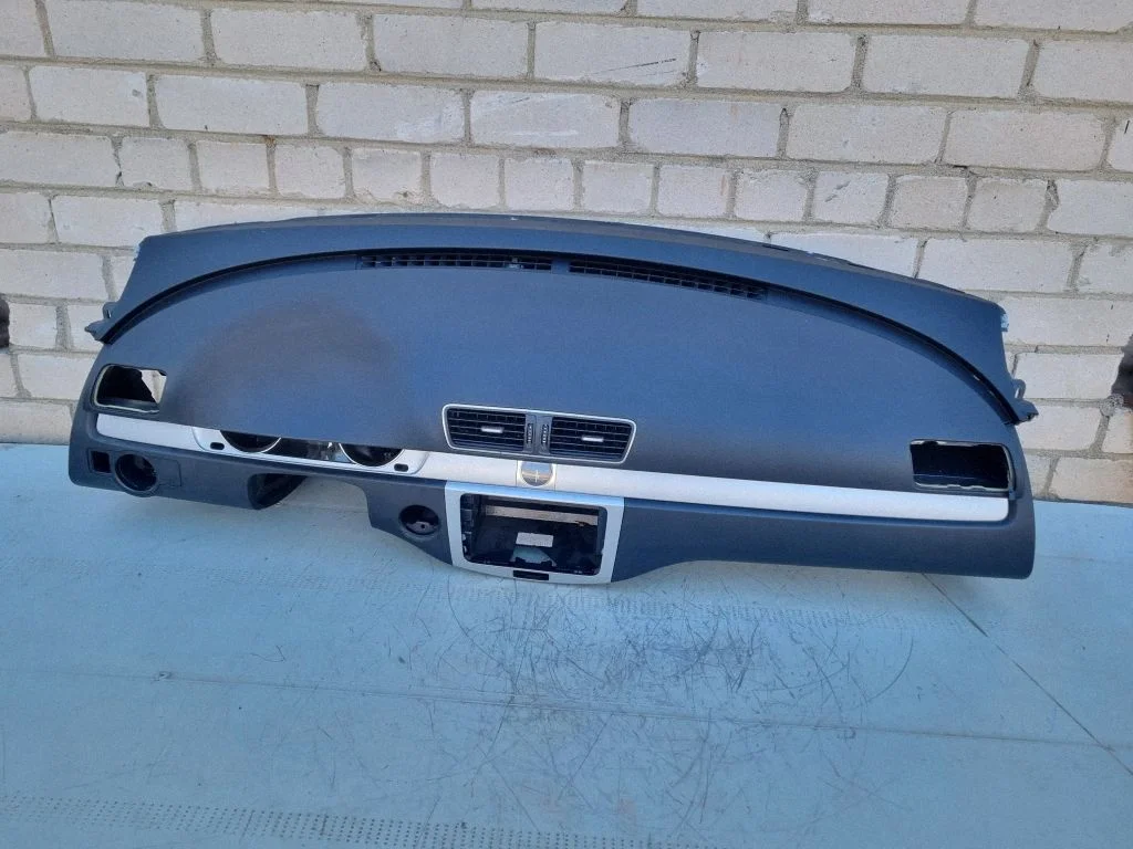 Dashboard 3C1857921M