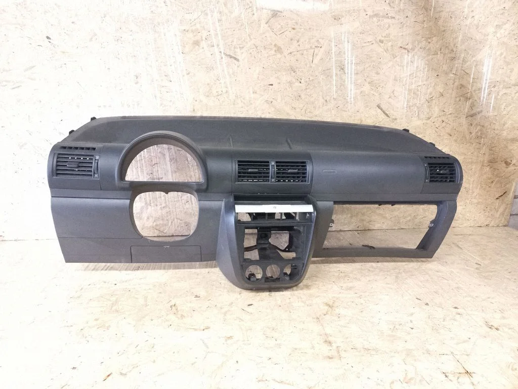 Dashboard 5Z0857067