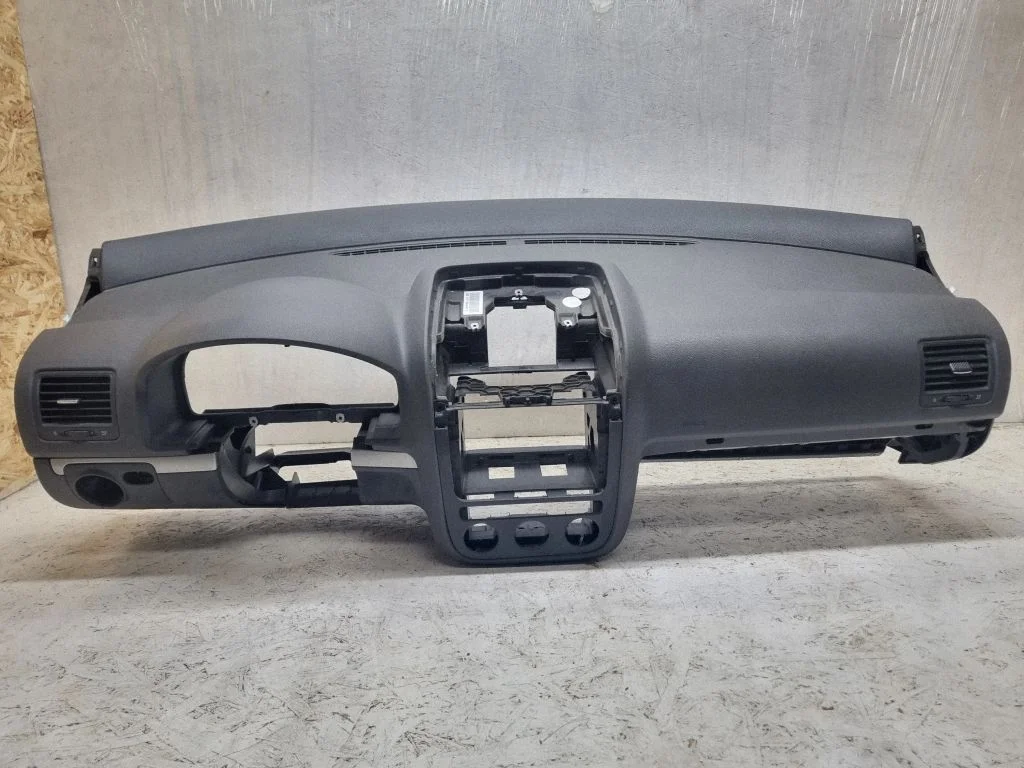 Dashboard 1K1858295