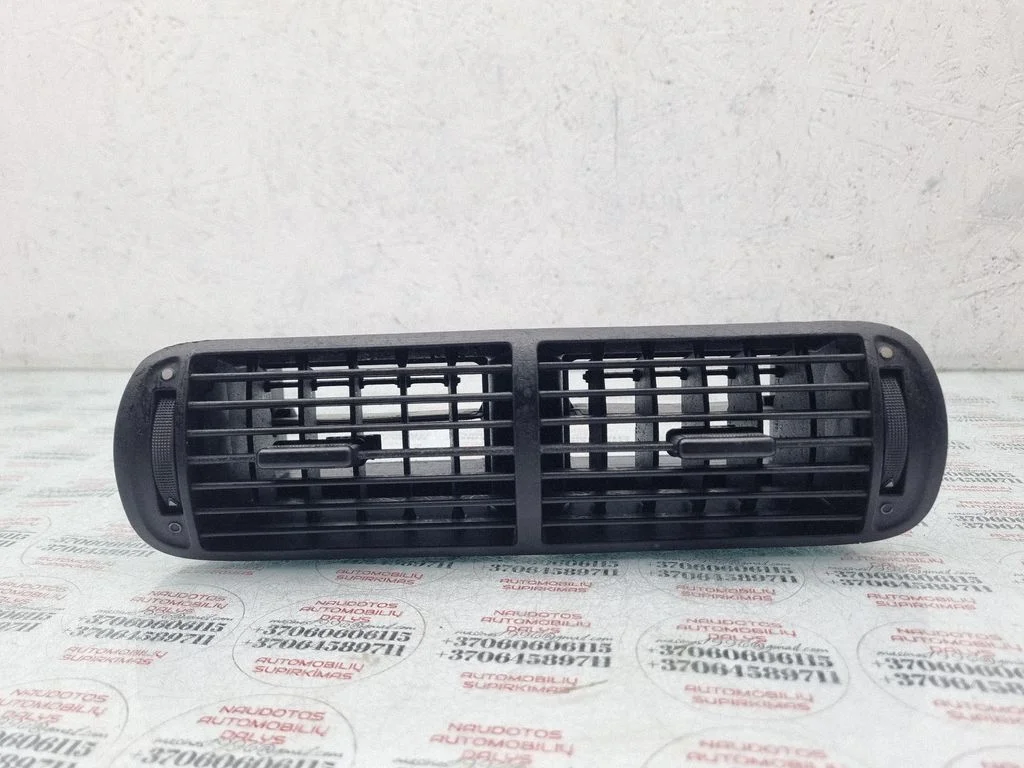Armatuurlaua keskmine õhutusrest – Seat Toledo II (1M) (1998-2006)