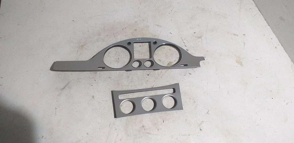 Dashboard trim – Volkswagen Passat CC (2008-2016)