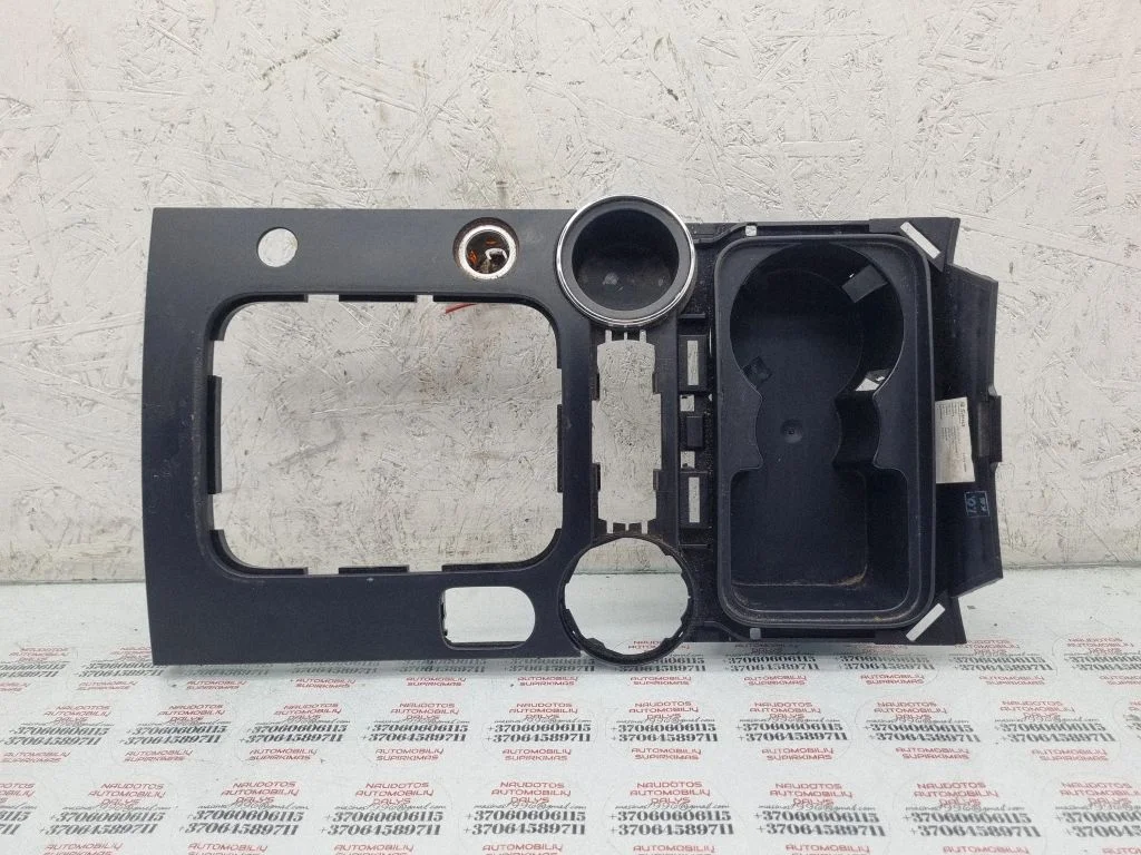 Cup holder – Volkswagen Touareg I (2002-2010)