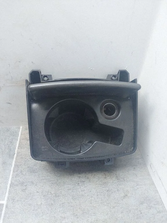 Cup holder – Audi A6 Allroad C6 (2006-2011)