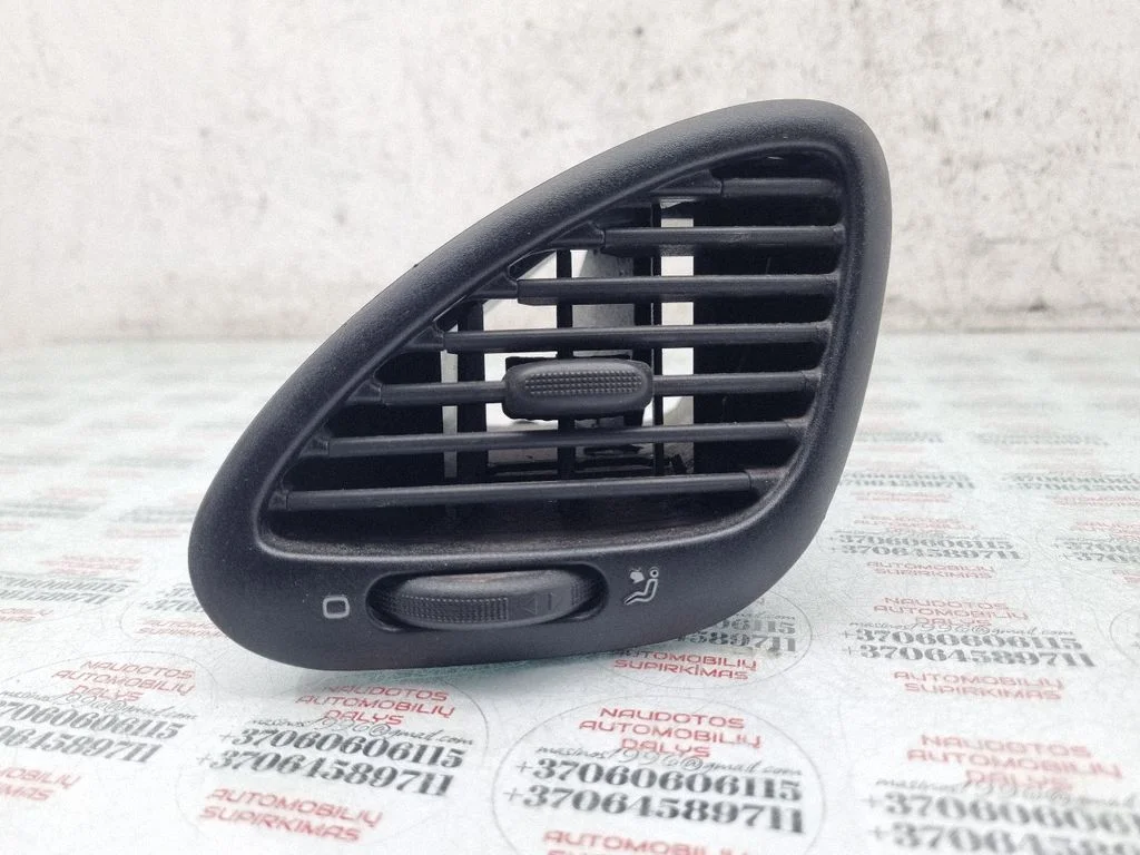 Dashboard side air vent grill/cover trim – Volkswagen Sharan (1996-2000)