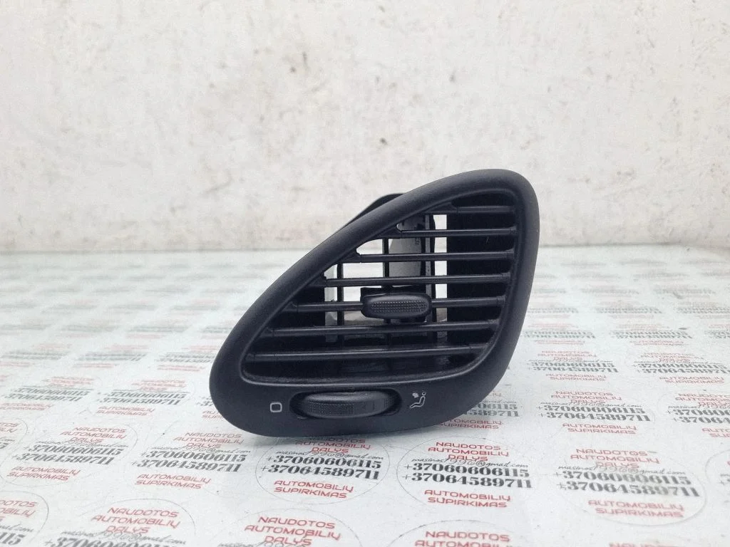 Dashboard side air vent grill/cover trim – Seat Alhambra (Mk1) (1996-2010)