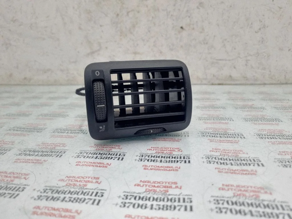 Dashboard side air vent grill/cover trim – Volkswagen Passat B5.5 (2001-2005)