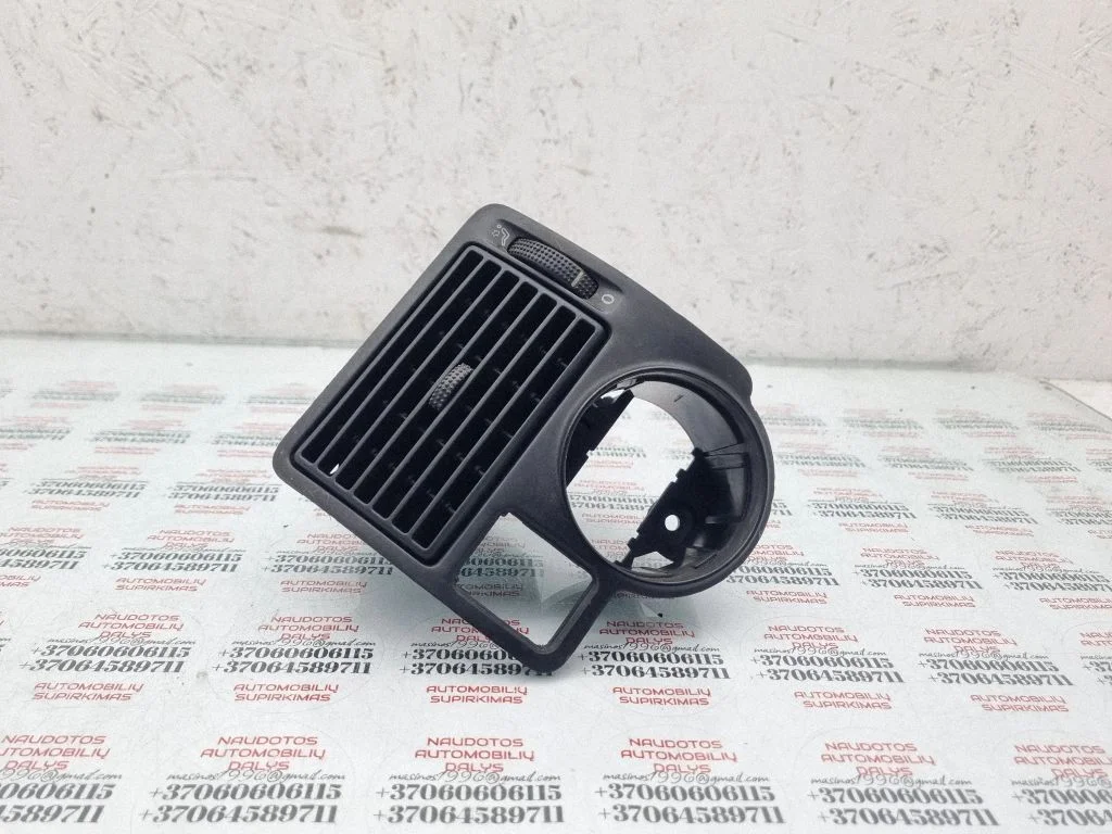 Armatuurlaua külje õhutusresti kate – Volkswagen Golf IV (1998-2005)
