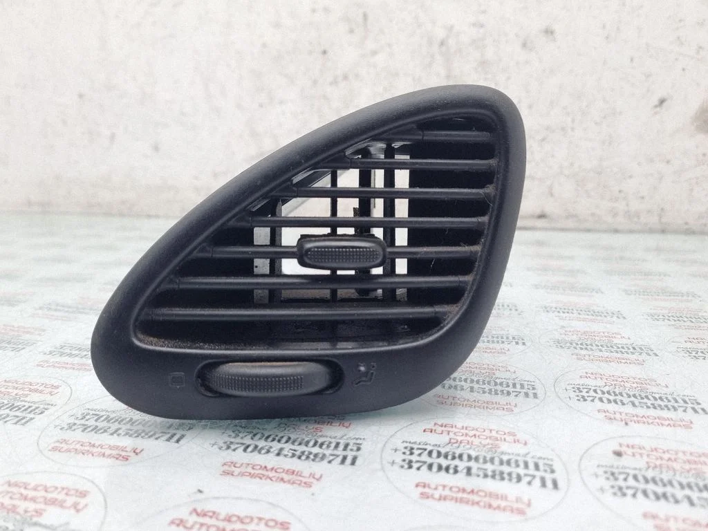 Dashboard side air vent grill/cover trim – Ford Galaxy (1995-2000)