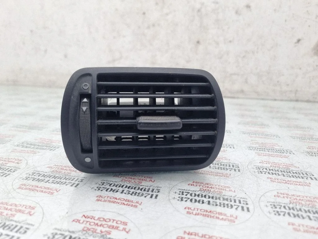 Dashboard side air vent grill/cover trim – Audi A3 S3 8L (1996-2003)