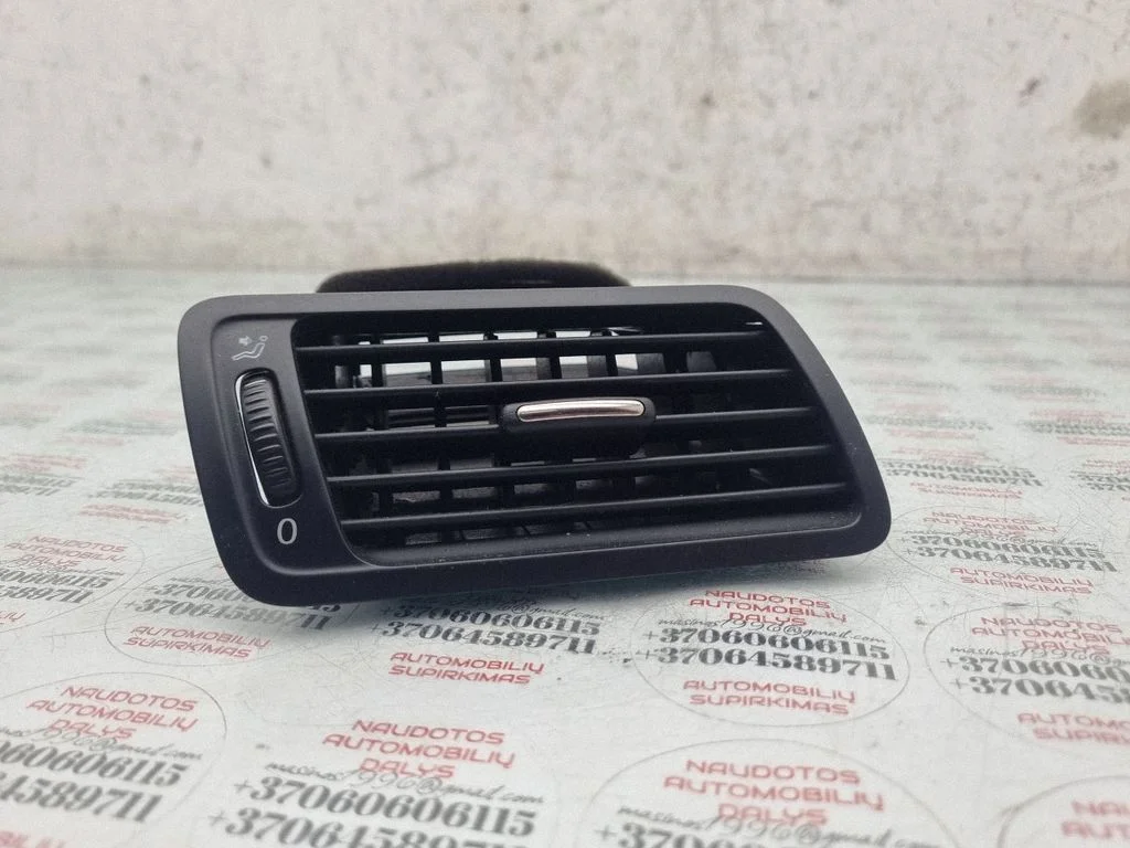 Dashboard side air vent grill/cover trim 3C1819702F