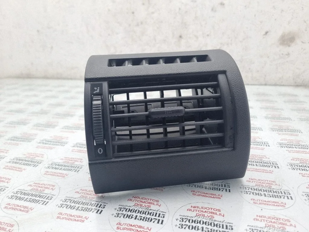 Dashboard side air vent grill/cover trim 5Z0819704
