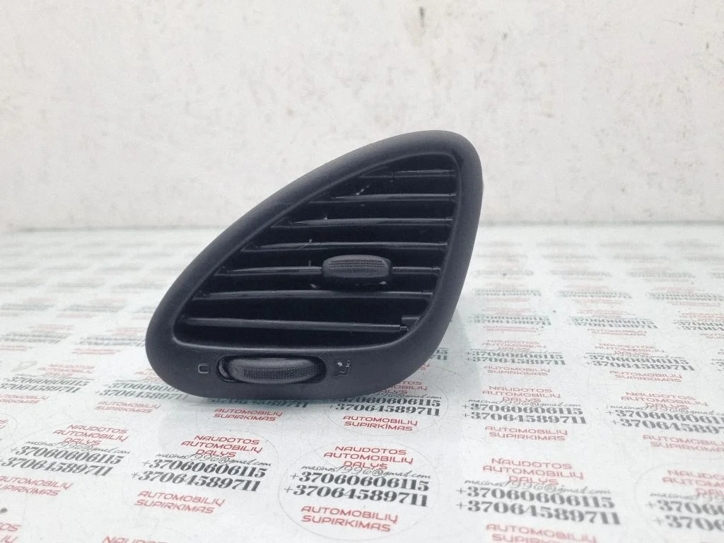 Dashboard side air vent grill/cover trim 7M1819703E