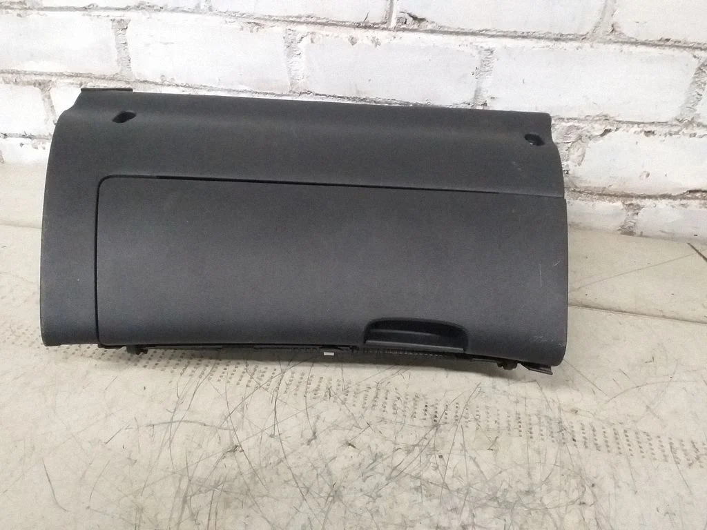 Glove box set 1Z1857103