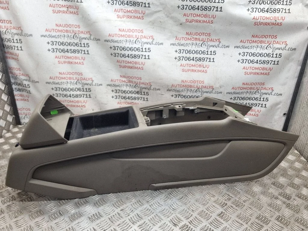 Konsola środkowa 4L0864375GK