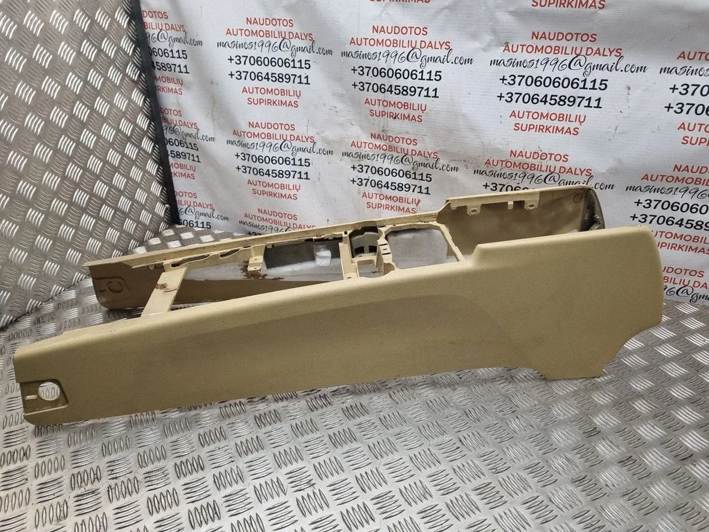Center console – Volkswagen Touareg I (2002-2010)