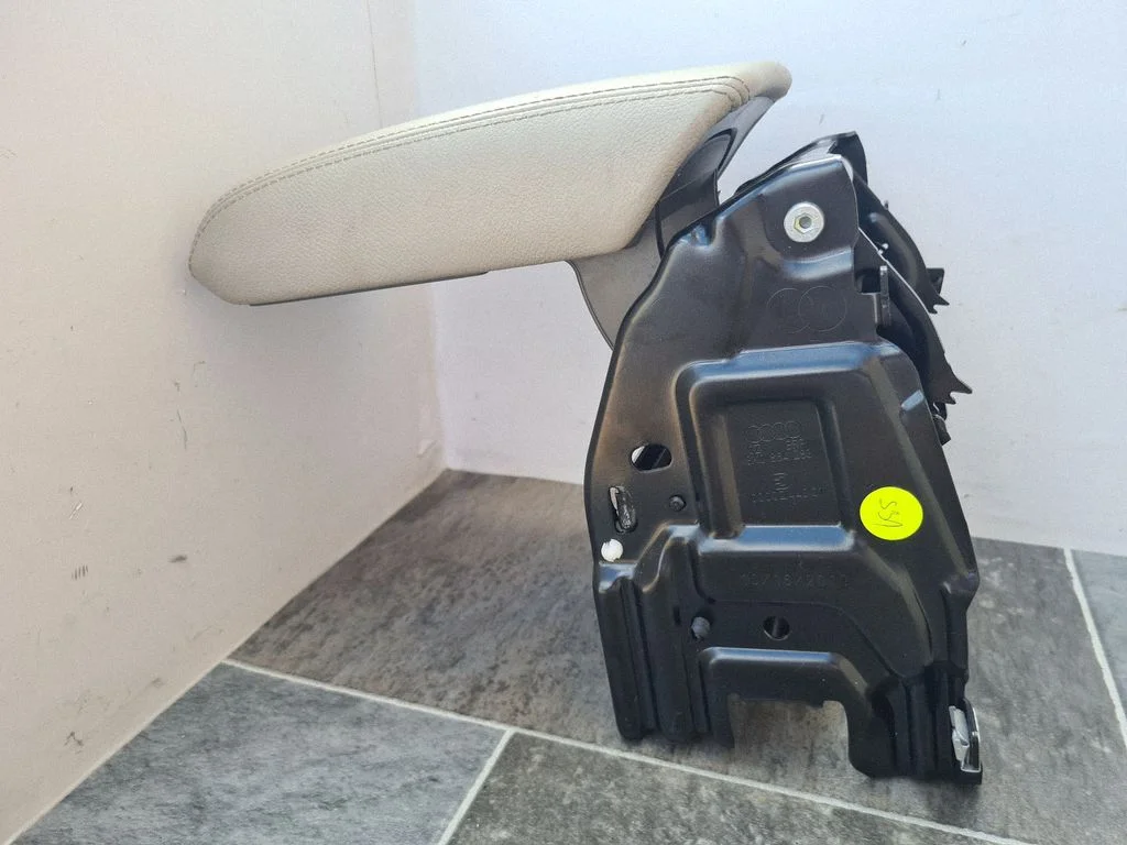 Armrest – Audi A4 Allroad B8 (2008-2016)