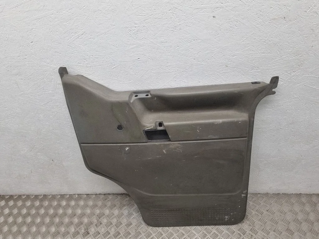 Front door card panel trim – Volkswagen Transporter - Caravelle T4 (1991-2003)