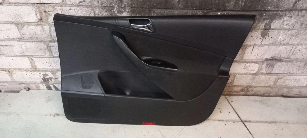 Front door card panel trim 3C1867012
