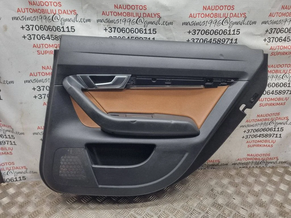 Tagumiste uste sisevooder 4F0867306D