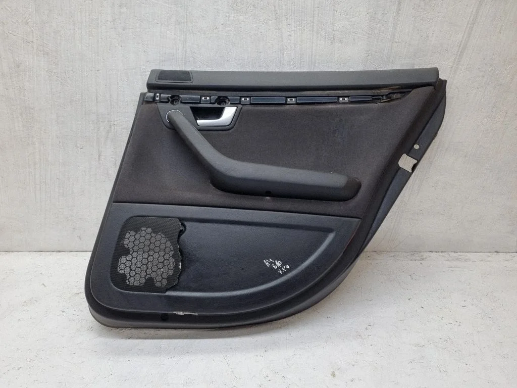 Tagumiste uste sisevooder – Audi A4 S4 B6 8E 8H (2001-2005)