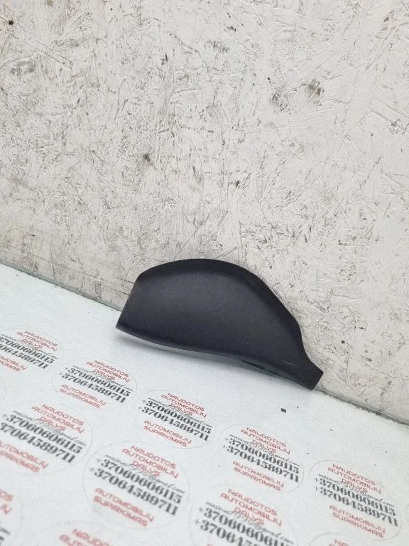 Other rear door trim element – Volkswagen Touareg I (2002-2010)